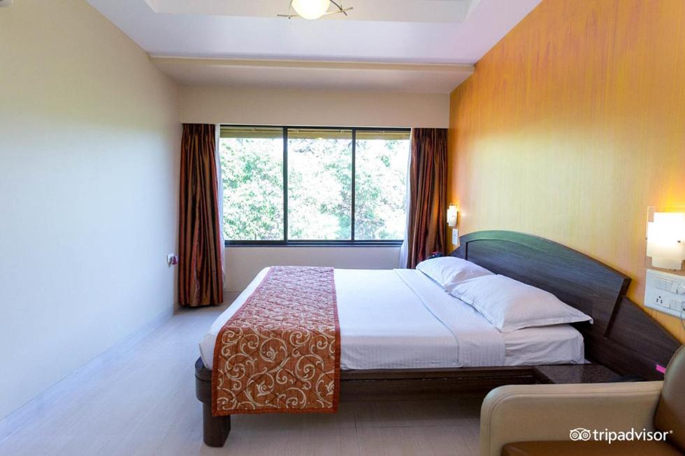 Beautiful Place Near Old Band Road Mahabaleshwar Exterior photo